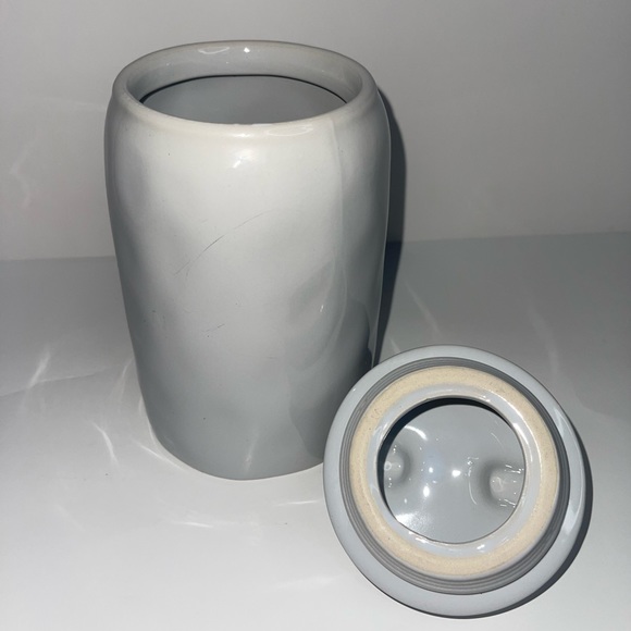 HANGRY SMALL CERAMIC CANISTER 6.69"H YUMMY COLLECTION FARMHOUSE DECOR - Picture 5 of 6